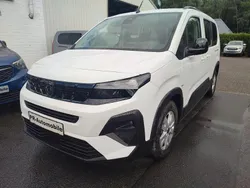 Weiß Gebraucht 2024 Peugeot Rifter Allure Van / Kleinbus | 28.999 € (Fairer Preis)