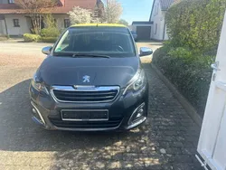 Grau Gebraucht 2018 Peugeot 108 Top! Collection Kleinwagen | 8.789 € (Guter Preis)