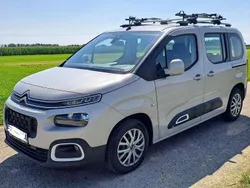 Grau Gebraucht 2019 Citroën Berlingo PureTech Van / Kleinbus | 16.300 € (Fairer Preis)