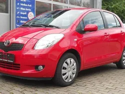Rot Gebraucht 2008 Toyota Yaris Team Kleinwagen | 5.670 € (Etwas zu teuer)