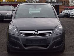 Grau Gebraucht 2012 Opel Zafira Family Van / Kleinbus | 3.999 € (Fairer Preis)