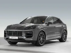 Grau Gebraucht 2024 Porsche Cayenne SUV | 101.000 € (Fairer Preis)