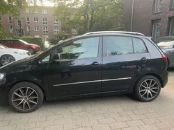 Schwarz Gebraucht 2009 VW Golf Plus Highline Van / Kleinbus | 6.200 € (Superpreis)