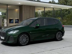 Grün Neu 2025 BMW 230 Performance Van / Kleinbus | 56.997 €