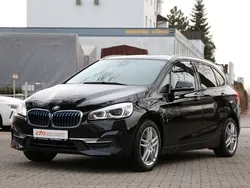 Schwarz Gebraucht 2019 BMW 225 Luxury Line Van / Kleinbus | 18.400 € (Fairer Preis)