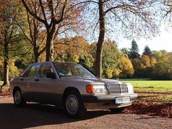 Beige Gebraucht 1991 Mercedes 190 Limousine | 10.500 €