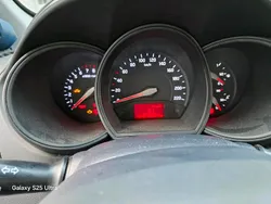 Schwarz Gebraucht 2014 Kia Rio 2 Kleinwagen | 2.500 € (Guter Preis)