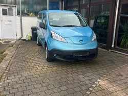 Blau Gebraucht 2018 Nissan e-NV200 Tekna Van | 10.500 €