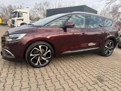 Rot Gebraucht 2021 Renault Scénic IV Black Edition Van / Kleinbus | 19.990 € (Fairer Preis)