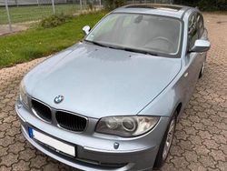Blau Gebraucht 2010 BMW 118 Kleinwagen | 4.500 € (Guter Preis)
