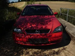Rot Gebraucht 2004 Opel Astra Limousine | 1.500 € (Guter Preis)
