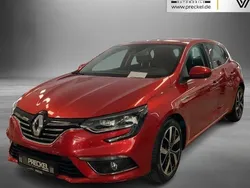 Rot Gebraucht 2020 Renault Mégane IV Bose Edition Limousine | 16.870 € (Guter Preis)