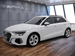 Weiß Gebraucht 2023 Audi A3 Sportback S-Line Kleinwagen | 32.780 € (Teuer)
