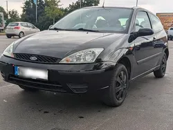 Blau Gebraucht 2004 Ford Focus Limousine | 1.400 € (Guter Preis)
