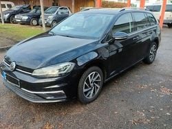 Schwarz Gebraucht 2018 VW Golf VII Join Kombi | 12.950 € (Fairer Preis)