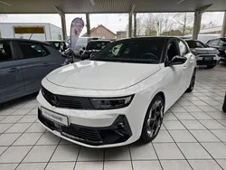 Weiss Gebraucht 2023 Opel Astra GSe Limousine | 29.490 € (Guter Preis)