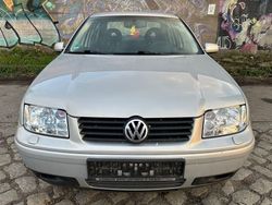 Silber Gebraucht 2000 VW Bora Comfortline Limousine | 750 € (Fairer Preis)