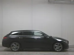 Schwarz Gebraucht 2021 Mercedes CLA200 Shooting Brake AMG line Kombi | 19.950 € (Fairer Preis)