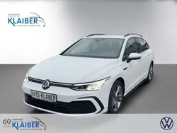 Pure white (metallic) Gebraucht 2023 VW Golf VIII R-line Kombi | 28.490 € (Guter Preis)