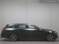 Schwarz Gebraucht 2021 Mercedes E220 Avantgarde Limousine | 23.980 € (Superpreis)