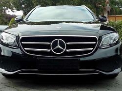 Schwarz Gebraucht 2019 Mercedes E220 Avantgarde Kombi | 18.700 €