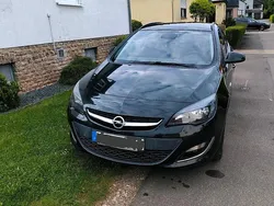 Schwarz Gebraucht 2013 Opel Astra Kombi | 4.500 € (Fairer Preis)