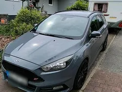 Grau Gebraucht 2016 Ford Focus ST Kombi | 11.900 € (Superpreis)