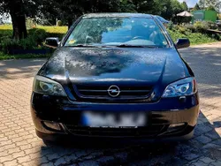 Schwarz Gebraucht 2004 Opel Astra Coupé | 1.590 € (Guter Preis)