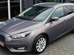Brisbane braun (met.) Gebraucht 2015 Ford Focus Kombi | 7.990 € (Fairer Preis)