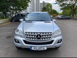 Silber Gebraucht 2009 Mercedes ML320 SUV | 7.999 €