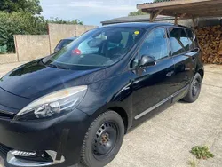 Schwarz Gebraucht 2013 Renault Scénic III Bose Edition Van / Kleinbus | 6.200 € (Fairer Preis)