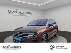 Blau Gebraucht 2021 VW Tiguan Elegance SUV | 33.444 € (Fairer Preis)