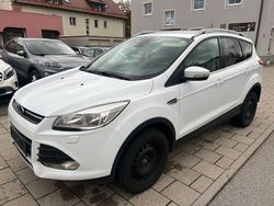 Weiß Gebraucht 2016 Ford Kuga SYNC Edition SUV | 7.150 € (Guter Preis)