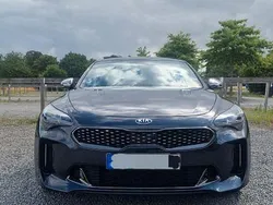 Grau Gebraucht 2020 Kia Stinger Limousine | 35.000 € (Guter Preis)