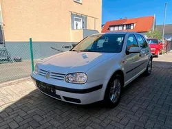 Weiß Gebraucht 1999 VW Golf IV Limousine | 2.000 € (Etwas zu teuer)