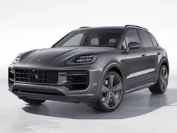 Quarzitgraumetallic Gebraucht 2025 Porsche Cayenne SUV | 154.930 €