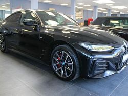 Saphirschwarz metallic Gebraucht 2023 BMW i4 Performance Limousine | 44.980 € (Guter Preis)