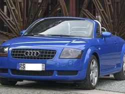 Blau Gebraucht 2006 Audi TT Roadster Design Cabrio | 13.000 € (Teuer)
