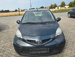 Grau Gebraucht 2008 Toyota Aygo City Kleinwagen | 1.299 € (Superpreis)