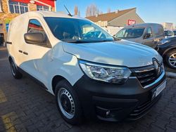 Weiß Gebraucht 2021 Renault Express Van / Kleinbus | 9.950 € (Fairer Preis)