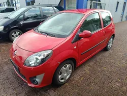 Rot Gebraucht 2009 Renault Twingo Kleinwagen | 1.990 € (Guter Preis)