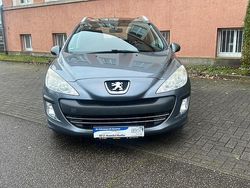 Grau Gebraucht 2010 Peugeot 308 SW Premium Kombi | 3.750 €