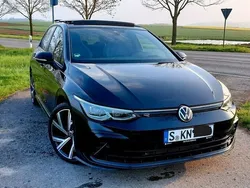 Schwarz Gebraucht 2022 VW Golf VIII R-line Limousine | 29.250 € (Etwas zu teuer)