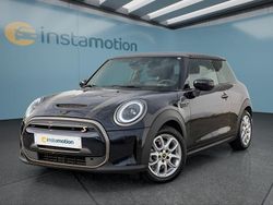 Schwarz Gebraucht 2023 Mini Cooper Kleinwagen | 21.349 € (Etwas zu teuer)