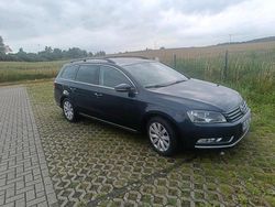 Blau Gebraucht 2012 VW Passat Kombi | 6.599 € (Fairer Preis)