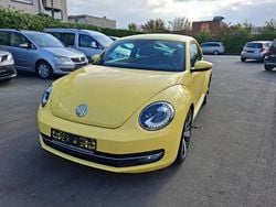 Gelb Gebraucht 2013 VW Beetle Design Kleinwagen | 7.499 € (Fairer Preis)