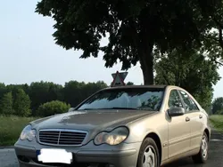 Gold Gebraucht 2003 Mercedes C180 Limousine | 3.499 € (Fairer Preis)