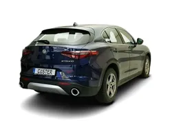 Blau Gebraucht 2018 Alfa Romeo Stelvio Super SUV | 33.349 €