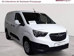 Jade weiß Gebraucht 2020 Opel Combo Edition Van / Kleinbus | 10.690 € (Fairer Preis)