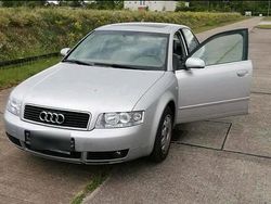 Silber Gebraucht 2004 Audi A4 Limousine | 3.000 € (Fairer Preis)